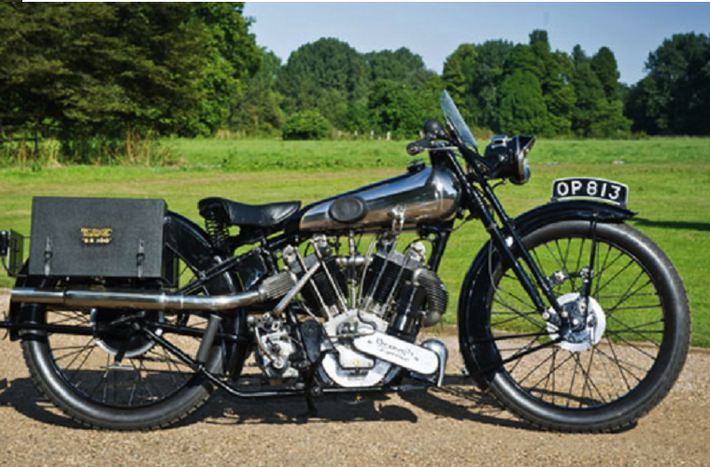 7. Brough Superior SS100 Alpine Super Sports 1926: giá bán $452,234. Xe có JAP, 8/45 hp, 980 cc OHV, động cơ V-twin, đa đĩa ly hợp.