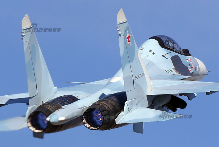 Su-30SM có khả năng bay tới 3.000 km chỉ với một lần nạp nhiên liệu đầy.