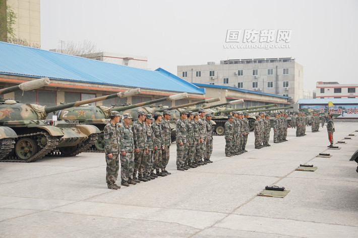Thống kê trên tờ Peopledaily trong năm 2009 tiết lộ, Học viện Kỹ thuật Lực lượng Tăng thiết giáp Trung Quốc từng đoạt 8 giải thưởng cấp quốc gia về công nghệ, 22 giải thưởng quân đội và 13 bằng sáng chế.