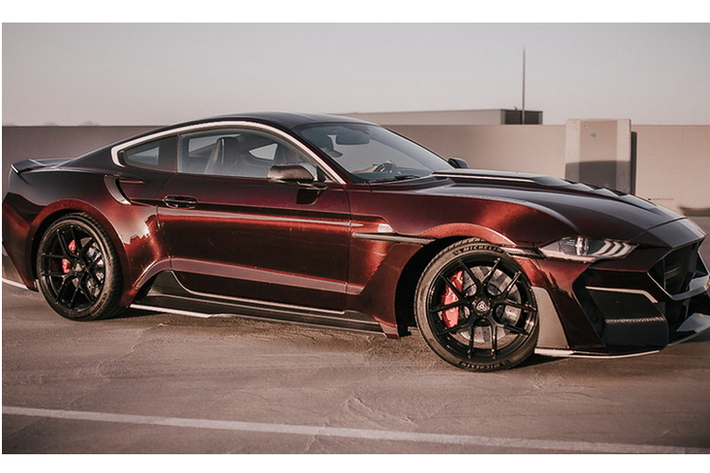 Mức giá độ Ford Mustang 2022 với thiết kế lại toàn bộ ngoại thất xe là 43.000 USD (hơn 1 tỷ đồng) bao gồm việc sơn các chi tiết và để lộ các điểm nhấn bằng sợi carbon lộ ra ngoài. Những người muốn hoàn thiện bằng sợi carbon trần phải trả thêm khoảng 15.000 USD (358 triệu đồng).