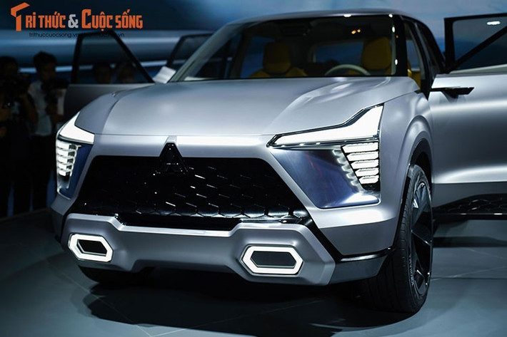 Tuy nhiên, theo một số nguồn tin, người dùng có thể không cần phải chờ lâu nữa khi Mitsubishi XFC 2023 bản thương mại dự kiến sẽ được ra mắt tại triển lãm GIIAS ở Indonesia vào khoảng tháng 8 năm sau.