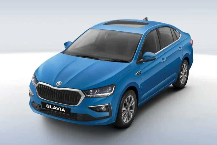 Hiện nay, Skoda Slavia đang được bán tại thị trường Ấn Độ với giá dao động từ 1.099.000 - 1.839.000 Rupee (khoảng 324 - 542,5 triệu đồng). Khi bán tại Việt Nam, nếu giữ được trang bị và giá bán hấp dẫn như xe ở Ấn Độ thì Skoda Slavia hoàn toàn có cơ hội cạnh tranh với các đối thủ cùng phân khúc.