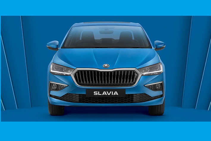 So với người anh em Kushaq, Skoda Slavia "sinh sau đẻ muộn" hơn khi mãi đến tháng 3 năm nay mới ra mắt tại thị trường Ấn Độ. Nằm bên trong mẫu sedan hạng B này cũng là cơ sở gầm bệ MQB A0 IN tương tự Skoda Kushaq. Đây là cơ sở gầm bệ dành riêng cho xe ở những thị trường đang nổi như Ấn Độ do tập đoàn mẹ Volkswagen của thương hiệu Skoda phát triển.