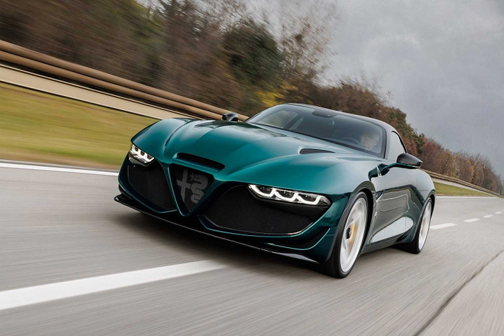 Alfa Romeo Giulia SWB Zagato mới khác với những mẫu xe hiện đại, những chiếc Alfa Romeo thường vẫn mang trên mình những nét hoài cổ, sự hấp dẫn khác biệt, mê hoặc và cuốn hút bằng sự mềm mại.