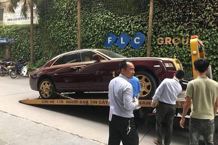 Công ty đấu giá cũng lưu ý giá khởi điểm không bao gồm các chi phí liên quan đến việc chuyển quyền sở hữu/sử dụng tài sản, lệ phí trước bạ, phí công chứng, phí đăng ký và các chi phí khác (nếu có) khi thực hiện mua tài sản, các chi phí này do người trúng đấu giá chịu.