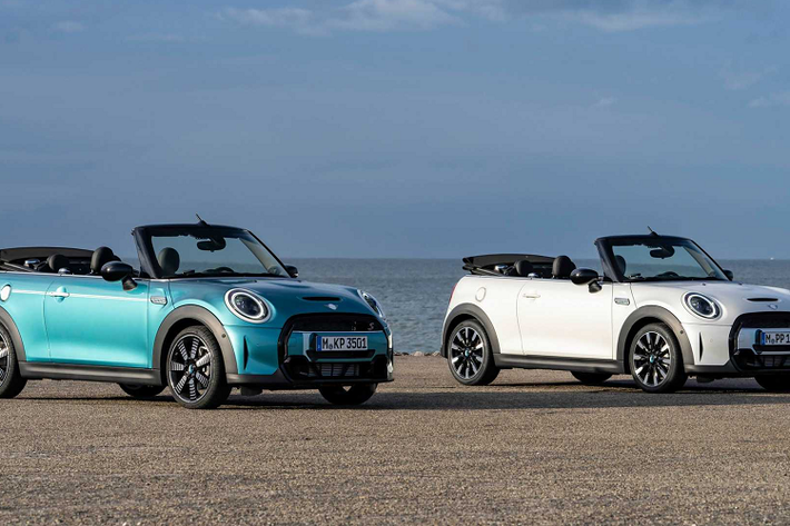 Mẫu xe Mini Convertible Seaside Edition 2023 mới này hiện đã có sẵn để đặt hàng với giá khởi điểm ở mức khoảng 34.500 bảng Anh (41,698 Đô la theo tỷ giá hối đoái hiện tại).
