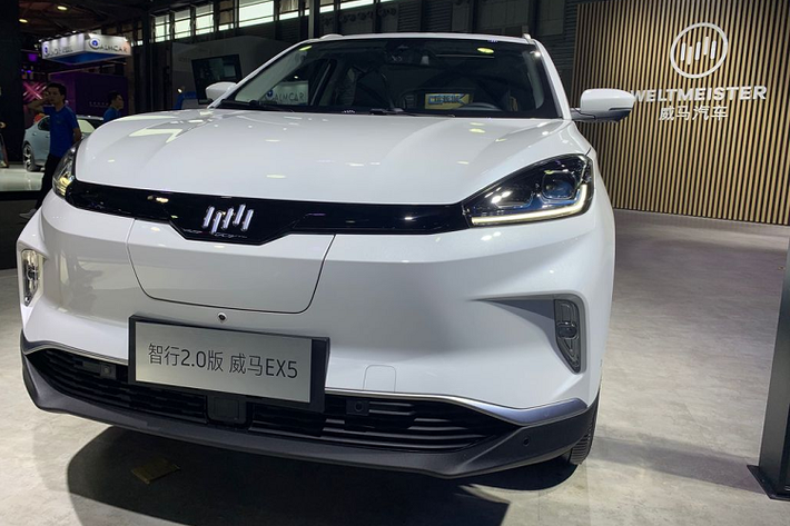 BYD, nhà sản xuất xe điện hàng đầu Trung Quốc cho biết tốc độ tăng trưởng lợi nhuận của hãng có được là nhờ sự tăng trưởng doanh số 160% và tỷ suất lợi nhuận cao hơn. Với việc tăng giá xe điện và cải tiến chiến lược sản phẩm, tỷ suất lợi nhuận gộp của công ty đã tăng lên 18%.