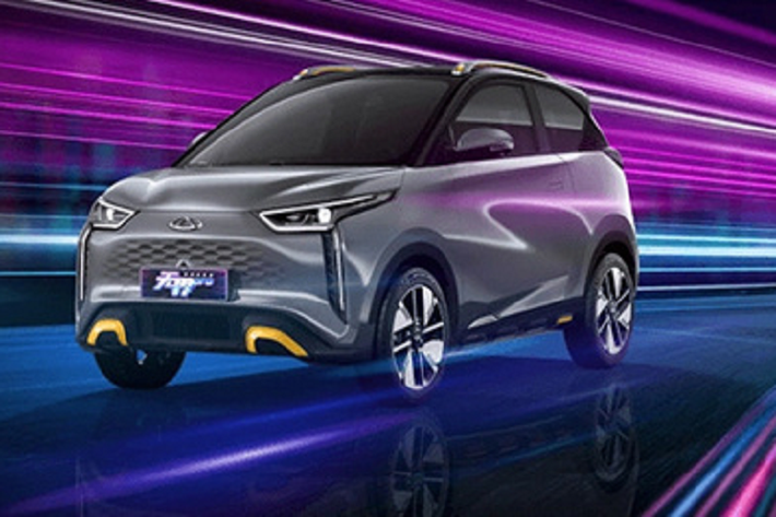 Mô-tơ điện thứ nhất mạnh 55 kW (74 mã lực) và 150 Nm, cho phép xe chạy được 301 km sau khi sạc đầy pin. Thứ hai là mô-tơ điện có công suất tối đa 70 kW (94 mã lực) và mô-men xoắn cực đại 120 Nm. Phiên bản dùng mô-tơ điện này có thể chạy được 408 km sau khi sạc pin. Với bộ sạc nhanh DC, thời gian sạc pin từ 30% lên 80% chỉ hơn 30 phút.