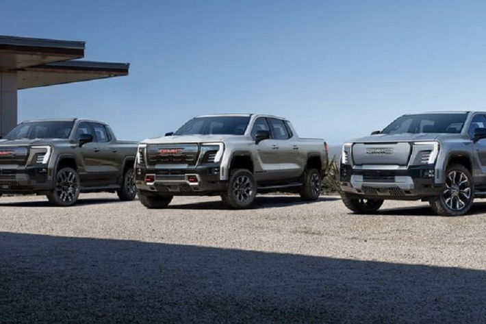 Thực tế, ngoại hình của GMC Sierra EV 2024 mới cũng không quá khác biệt so với mẫu Sierra sử dụng động cơ đốt trong thông thường, có điều nhiều chi tiết của nó đã được thay đổi để người dùng dễ dàng nhận đây là một chiếc xe chạy điện.