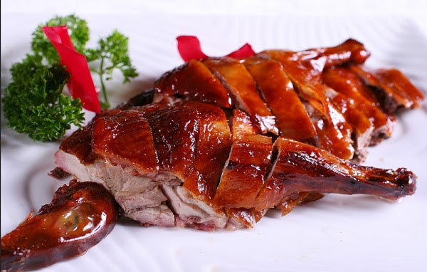Đặc biệt, ức vịt sau khi bỏ da có lượng mỡ còn ít hơn nhiều, chỉ 1,5%. Điều này khiến ức vịt trở thành thực phẩm ít chất béo, giàu protein lý tưởng cho người muốn giảm cân.