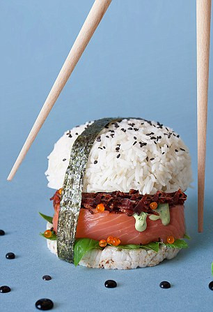 Bánh kẹp hamburger theo phong cách shusi Nhật.