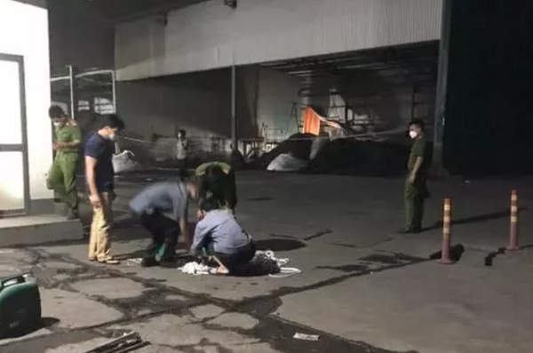 Thời điểm xảy ra sự việc, Công ty TNHH Miwon Việt Nam (có địa chỉ ở phường Thọ Sơn, TP Việt Trì, tỉnh Phú Thọ) thuê một đơn vị môi trường độc lập ở Hà Nội đến vệ sinh hố gas vi sinh. Trong quá trình vệ sinh, 2 công nhân của công ty môi trường này bị ngạt khí và đã hô hoán.