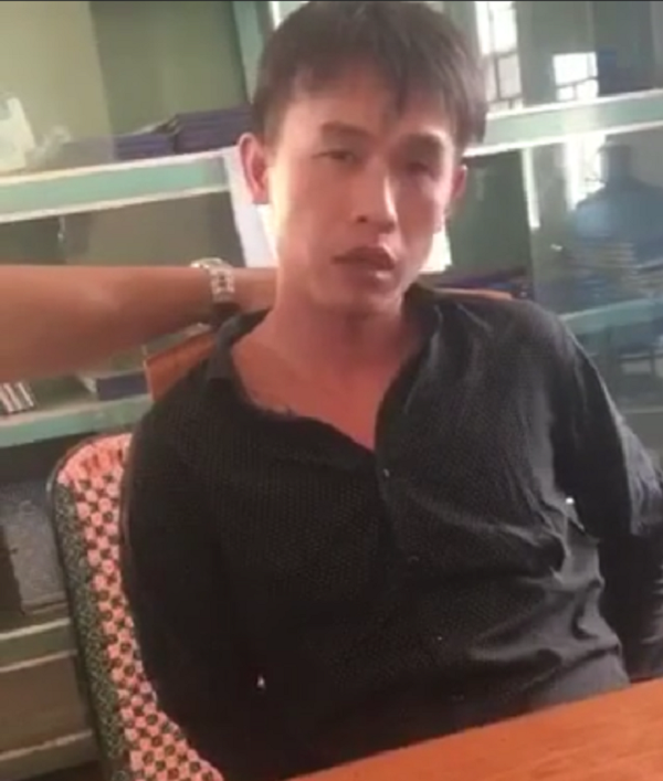 Ngáo đá chém chết thợ sửa máy lọc nước: Lê Trọng Thanhlà đối tượng nghiện ma túy, có tiền sử bị “ngáo đá”, nhiều lần có hành vi gây rối trật tự ở địa phương, hành hung người thân. Gia đình đã nhiều lần đưa Thanh đi cai nghiện nhưng không có kết quả. Ngày 14/8/2021, thì sự việc đau lòng xảy ra.