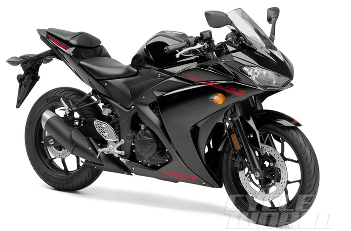 Giá bán lẻ đề nghị tại Hoa Kỳ là 4.990 USD, xe dự kiến về Việt Nam cuối quý II. 2015, chưa có giá dự kiến.