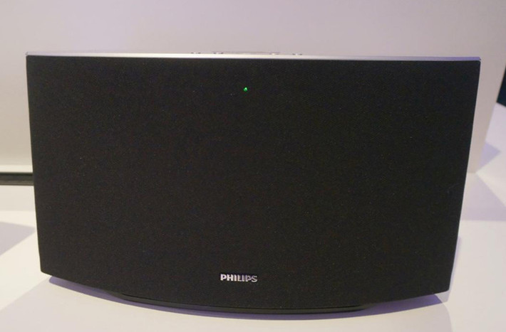 Loa Philips Spotify sử dụng công nghệ Spotify Connect để phát nhạc từ điện thoại, giá chỉ 130 USD.