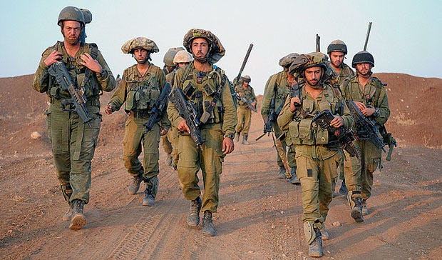 Hiện tại các lực lượng mặt đất của IDF vẫn ở phía biên giới của Israel và chưa tiến vào Dải Gaza. Tổng cộng đã có khoảng 500 quả đạn pháo, một số pháo sáng và 50 viên đạn xe tăng, đã được bắn vào các chốt tiền tiêu của lực lượng Hamas trên Dải Gaza.
