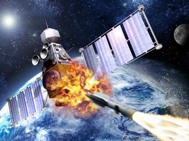 Nhà sản xuất Almaz-Antey trước đây từng tuyên bố rằng S-500 cũng có thể đe dọa một số loại vệ tinh quỹ đạo thấp, mặc dù mức độ hoạt động của nó ở độ cao cực cao vẫn chưa rõ ràng.
