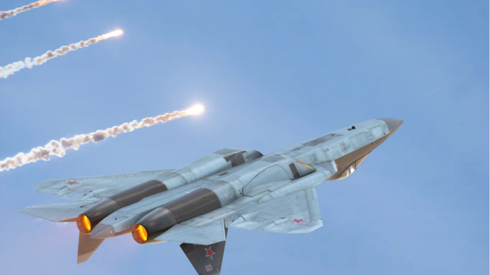 Ngoài Su-57, K-77M có thể được sử dụng để trang bị cho các máy bay chiến đấu cấp thấp hơn của Nga như Su-35, Su-30SM2 và Su-27SM3, tất cả đều có các cảm biến tương đối hiện đại phù hợp để dẫn đường cho các tên lửa như vậy.