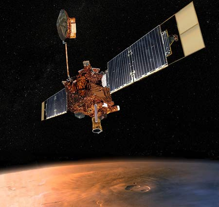 Có tổng cộng 4 tàu vũ trụ đã thăm dò sao Thổ là tàu Pioneer 11, Voyager 1 and 2, và tàu Cassini-Huygens mission.