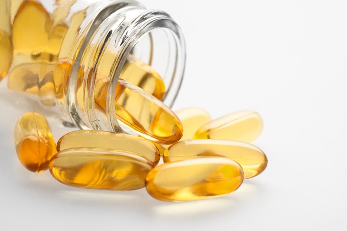 Thêm vitamin E. Thêm vitamin E cũng giảm được đáng kể sự hình thành chất HCAs. Với 10gr thịt nên trộn vào khoảng 120gr vitamin E. Nhưng, nếu dùng vitamin E thường xuyên thì cũng phải bàn bạc với bác sỹ.