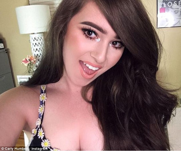 Carly Humbert chia sẻ nhiều video về sẻ kinh nghiệm trị mụn cũng như tác dụng phụ của vòng tránh thai trên mạng xã hội Youtube và được nhiều người theo dõi.