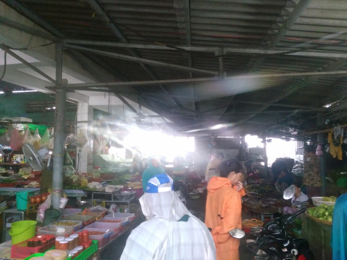 Chắc vì chưa biết đến sự tàn khốc của bão gây ra nên nhiều người trở nên chủ quan.