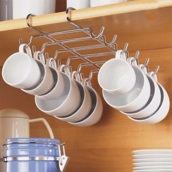 Sau khi trải nghiệm, nhiều chị em phàn nàn móc treo đồ chỉ phù hợp với những thứ mỏng nhẹ. Nếu treo cốc hay những vật nặng sẽ rất dễ gây rơi vỡ. Hơn nữa, những móc treo này không có vật phủ khiến côn trùng, bụi bẩn rất dễ đeo bám đồ vật.