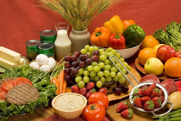 Trái cây tươi và rau chứa nhiều chất dinh dưỡng, trong đó có hàm lượng chất xơ dồi dào. Ảnh: vnreview.
