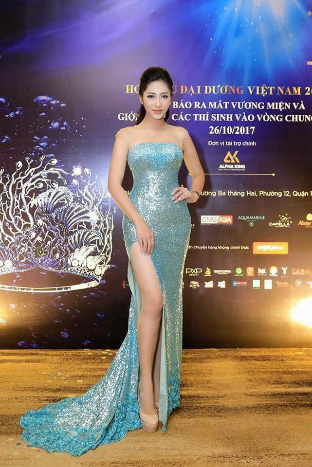 Hoa hậu Đặng Thu Thảo nhận được nhiều lời khen từ khuôn mặt đẹp cho tới vóc dáng nuột nà, gợi cảm.