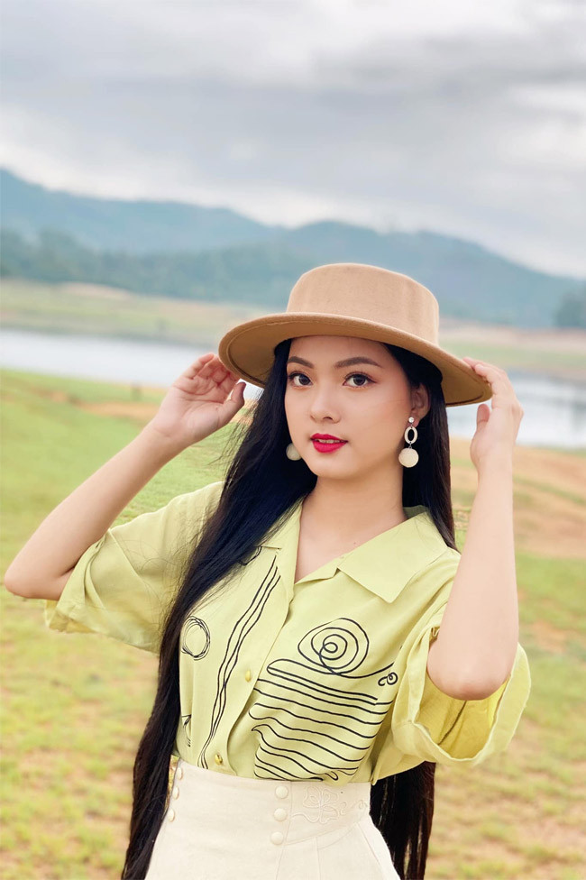 Cô gái 18 tuổi gây chú ý tại cuộc thi Hoa hậu Hoàn vũ Việt Nam năm nay nhờ khuôn mặt đẹp tựa thiên thần.