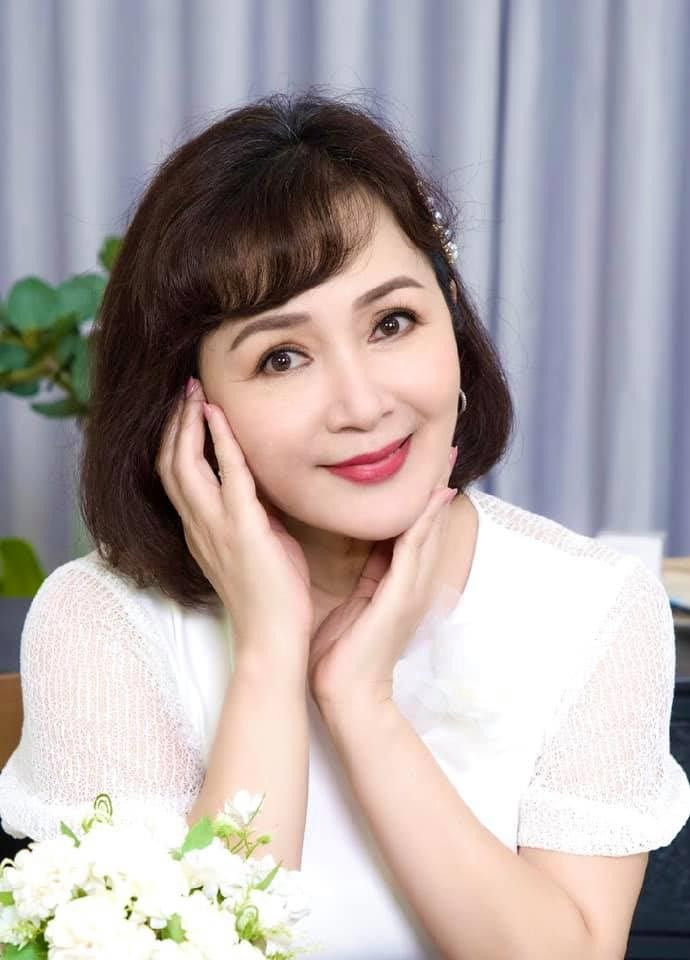 "Bà cố vấn" chia sẻ, mỗi khi hai vợ chồng xích mích, cô sẽ chủ động bỏ ra ngoài trước để tránh to tiếng.