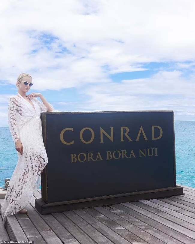 Paris Hilton liên tục thay váy áo, chụp nhiều bộ ảnh đẹp để khoe trên trang cá nhân trong thời gian hưởng tuần trăng mật. (Ảnh: instagram)