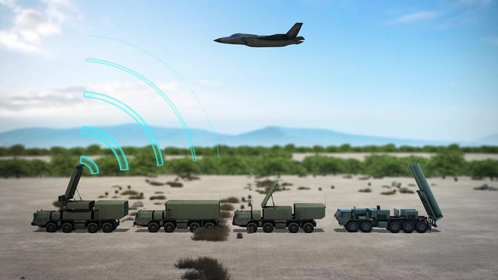 Khẩu đội S-500 gồm một sở chỉ huy, radar thu thập và chiến đấu, xe phóng và xe hỗ trợ. Sở chỉ huy điều phối các hoạt động của khẩu đội, xử lý dữ liệu từ radar và đưa ra lệnh bắn. Radar thu thập phát hiện và theo dõi mục tiêu, trong khi radar chiến đấu dẫn đường cho tên lửa đến mục tiêu. Các xe phóng mang và bắn tên lửa, các xe hỗ trợ cung cấp hỗ trợ hậu cần và bảo dưỡng.