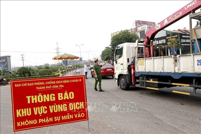 Vĩnh Phúc: Từ 12h ngày 16/7, 9 chốt kiểm soát được thành lập. Người đi từ/đi qua các địa phương đang có dịch đến tỉnh Vĩnh Phúc đảm bảo có kết quả xét nghiệm SARS-CoV-2 âm tính trong vòng 3 ngày.
