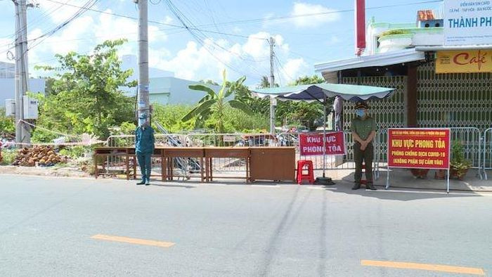 Kiên Giang: Trước tình hình diễn biến phức tạp và khó lường của dịch COVID-19 trên địa bàn tỉnh, để bảo vệ tốt nhất sức khỏe, tính mạng của nhân dân, UBND tỉnh Kiên Giang áp dụng giãn cách xã hội theo Chỉ thị 15 của Thủ tướng Chính phủ trong vòng 17 ngày, kể từ 0h ngày 14/7 đến hết ngày 30/7.
