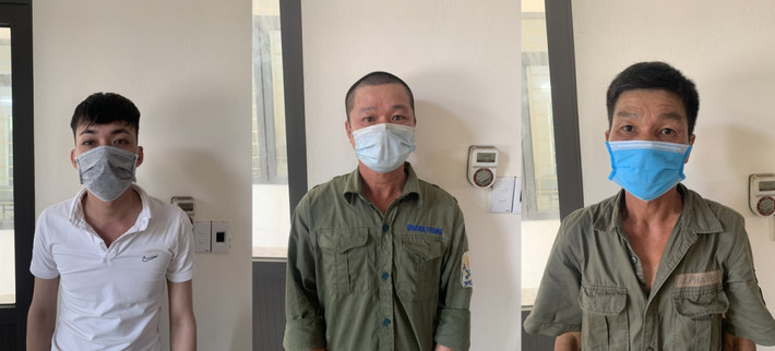 Vượt chốt với lý do thăm vợ: Ngày 13/7/2021, Bùi Đình Nguyên trú tại An Lão, (Hải Phòng) đã trả cho hai đối tượng ở thành phố Uông Bí 400.000 đồng để đưa mình qua chốt kiểm soát dịch của thành phố Uông Bí vào tỉnh Quảng Ninh với lý do sang thăm nhà vợ. Công an TP Uông Bí đã bắt giữ các đối tượng và xử lý theo quy định của pháp luật.