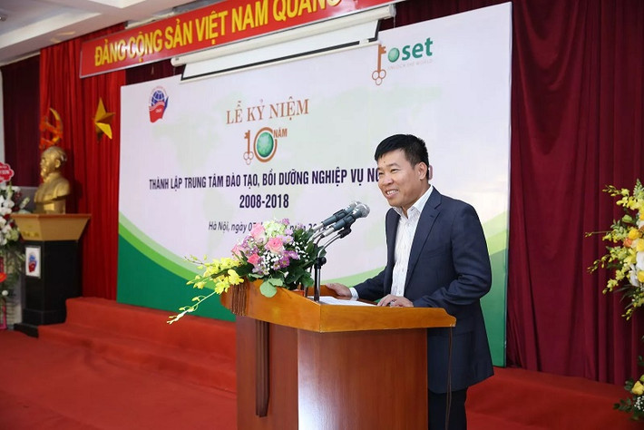 Trước khi được điều động về làm Bí thư tỉnh Bình Phước, ông Nguyễn Mạnh Cường từng giữ nhiều chức vụ quan trọng tại Bộ Ngoại giao, Ban đối ngoại Trung ương.