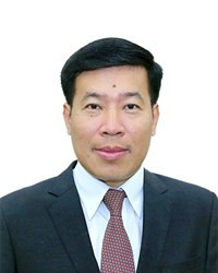 Tân Bí thư Tỉnh ủy Bình Phước Nguyễn Mạnh Cường - ông Nguyễn Mạnh Cường sinh năm 1973, quê tại tỉnh Nghệ An. Ông Cường có trình độ Tiến sĩ Kinh tế, Cao cấp Lý luận chính trị.