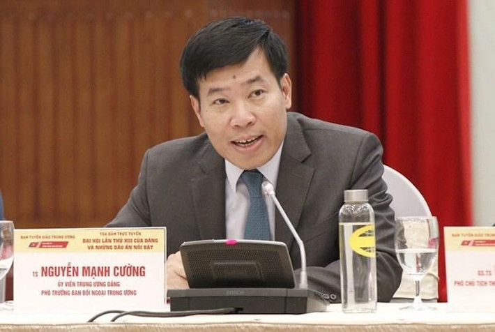 Chiều 19/7, bà Trương Thị Mai, Ủy viên Bộ Chính trị, Bí thư TƯ Đảng, Trưởng Ban Tổ chức TƯ đã trao quyết định của Bộ Chính trị về việc điều động ông Nguyễn Mạnh Cường, Ủy viên BCH TƯ Đảng, Phó trưởng Ban Đối ngoại TƯ tham gia Ban Chấp hành, Ban Thường vụ và giữ chức Bí thư Tỉnh ủy Bình Phước khóa XI, nhiệm kỳ 2020-2025.