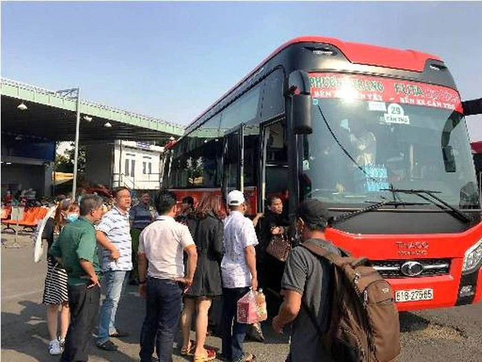 Cao điểm người dân miền Tây về quê từ ngày 24-29 tháng Chạp.