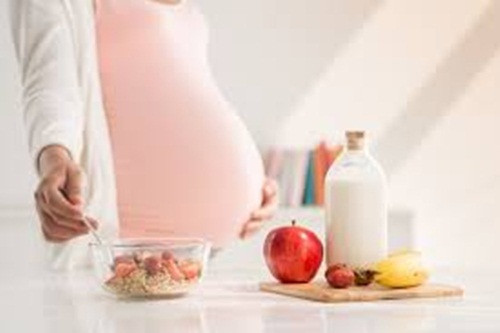 Thực tế thì giảm béo sau khi sinh rất khó, nhất là trong xã hội đầy đủ như ngày nay. Các bà mẹ trẻ thường ở nhà 6 tháng, hết khoảng thời gian đó lại đi làm công việc bàn giấy ít hoạt động.