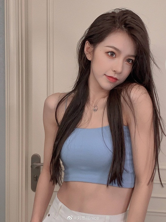 Nữ streamer đồng thời là TikToker nổi tiếng xứ Trung - Lưu Tư Dao thời gian gần đây liên tục vướng phải những lùm xùm về hình ảnh lẫn phát ngôn.
