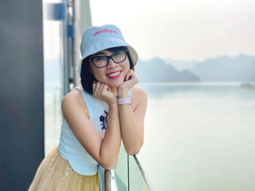 Trong năm qua, Thơ Nguyễn đứng trong top 10 YouTuber kiếm tiền khủng năm 2020, theo thống kê của Social Blade, với 1,7 tỷ view và 16 tỷ đồng.