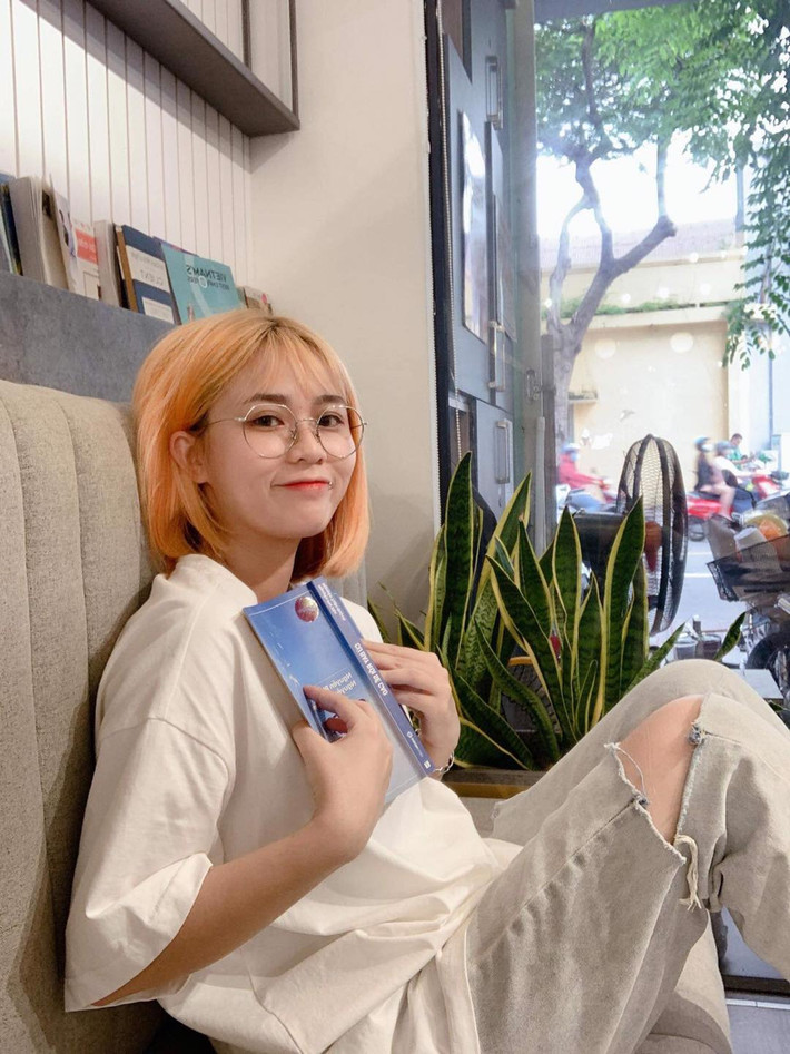 Với ngoại hình xinh đẹp và nước da trắng, MisThy dễ dàng chinh phục được cả những màu tóc "kén" nhất.