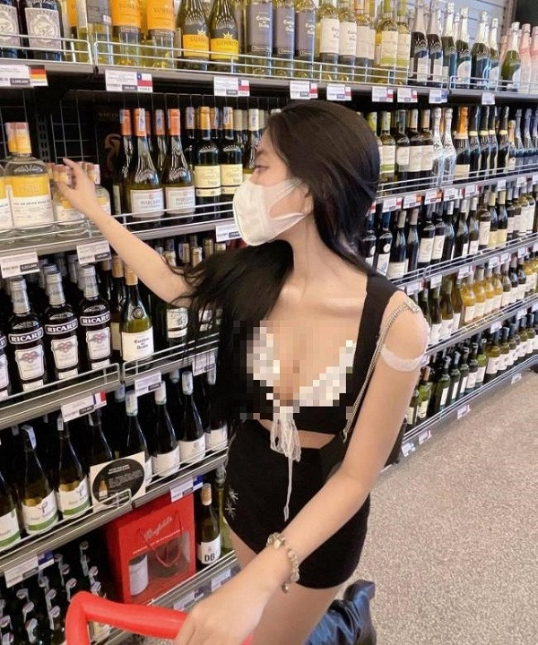 Tuy nhiên, càng về sau, những hình ảnh tương tự xuất hiện tần suất dày đặc khiến chiêu trò này không còn phát huy tác dụng. (Ảnh minh họa)