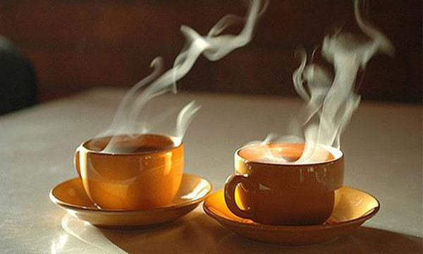 Từ phân tích trên, các nhà khoa học cho rằng uống trà hay nước đun sôi đều có lợi cho sức khỏe. Vậy nhưng, quá trình uống cần thực hiện một cách khoa học, tránh những điều kiêng kị mới có thể bổ sung đủ lượng, đạt được mục đích dưỡng ẩm.