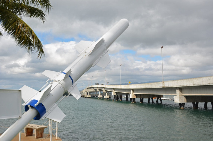Quan trọng hơn, sự phát triển của Harpoon đã thúc đẩy việc tạo ra các hệ thống vũ khí khác tiên tiến hơn (cả tấn công và phòng thủ), mở ra kỷ nguyên mà công nghệ tên lửa đóng vai trò quan trọng trong việc thể hiện sức mạnh hải quân.