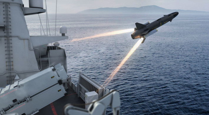 Tên lửa Harpoon II của Mỹ có thể được triển khai trên mọi nền tảng vũ khí. Nó có thể được trang bị cho các vũ khí trên không, trên mặt nước và thậm chí cả tàu ngầm. Do tính linh hoạt này mà Harpoon được nhiều lực lượng hải quân trên thế giới sử dụng.