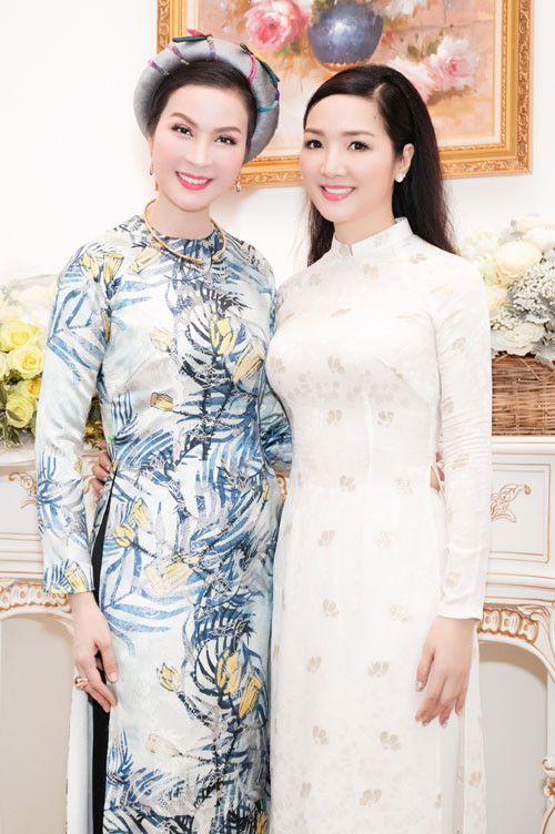 Ngoài cuộc sống, Giáng My và MC Thanh Mai là những chị em thân thiết.