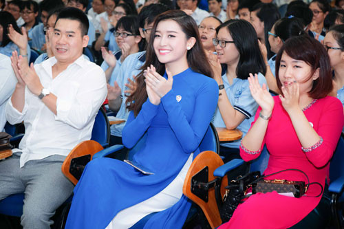 Á hậu Huyền My luôn tâm niệm khi đã làm việc thì phải hết sức cố gắng, chuyên nghiệp mà vẫn tinh tế, không cứng nhắc để mọi thứ nhẹ nhàng hiệu quả hơn.